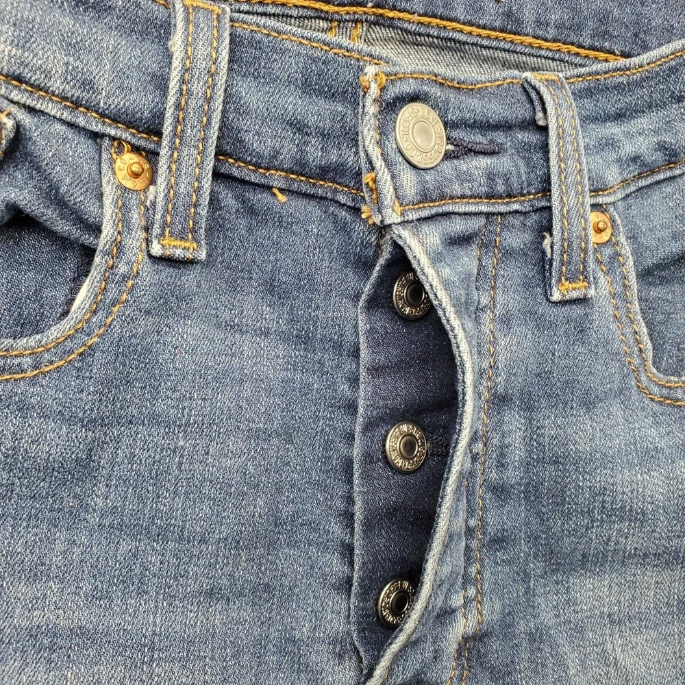 Levi's Wedgie Straight Jeans Mens 28x26 Blue Denim‎ Red Tab Button Fly 5-Pocket